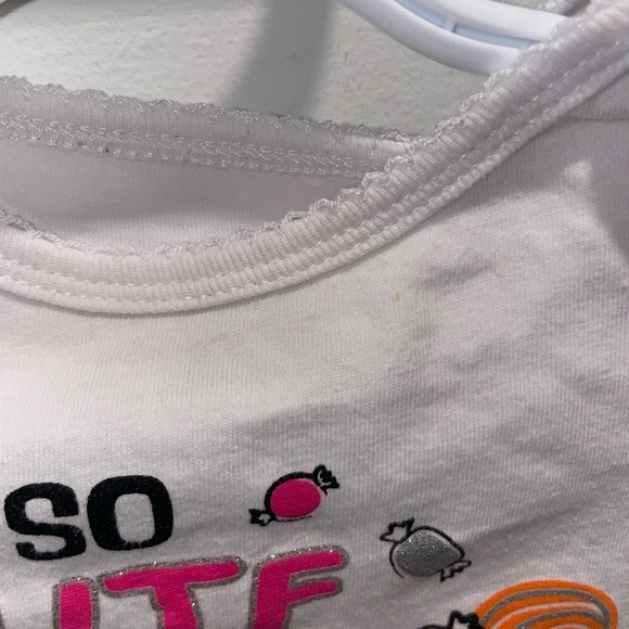 5/$15 George Kids White long sleeved Halloween Onesie - Picture 4 of 4